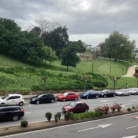 Saudade Cafeteria Ла-Корунья