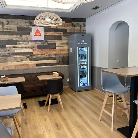 Saudade Cafeteria Отель 3*