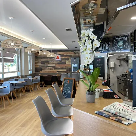 Hotel Saudade Hostal Cafeteria A Coruna