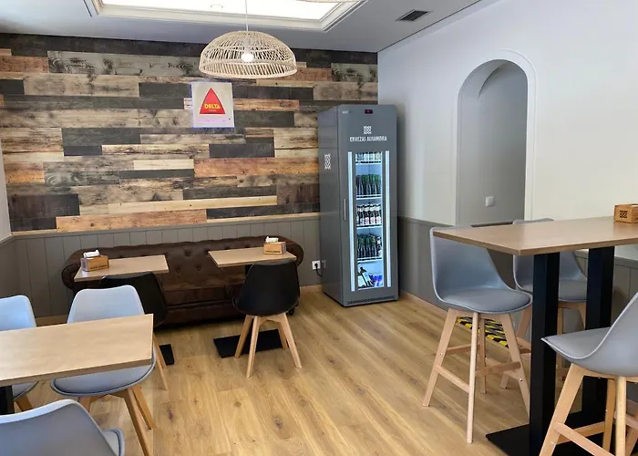 Saudade Cafeteria מלון 3*