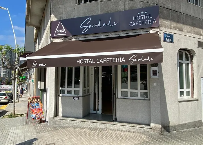 מלון Saudade Cafeteria 3*